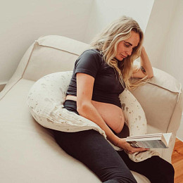 Подушка для кормления Зэтс Майн (That's Mine) "Луна В Мире Снов"