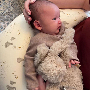 Плюшевая игрушка Зэтс Майн (That's Mine) "Кролик Хьюстон", кремовый, 27 см