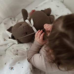 Мобиль музыкальный Vanilla Copenhagen "Кролик", коричневый