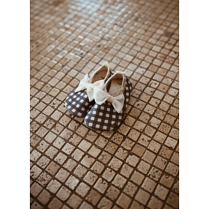 Аквашузы Mrs. Ertha, всплеск конфетти