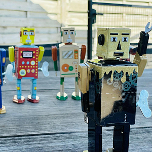 Робот-игрушка Mr&MrsTin "BuzzBot"