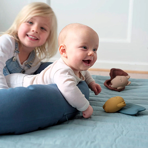 Игрушка для ванной Fabelab "Медведь Боб и Доска для серфинга", мульти