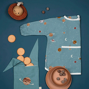 Нагрудник с рукавами Фэйбэлаб (Fabelab) "Планетарий", космический синий