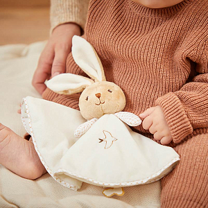 Игрушка-комфортер Kaloo "Кролик", серия "Intemporel", кремовый, 26 см