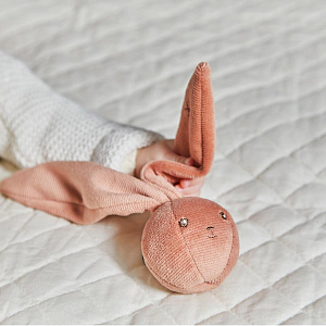 Мяч-погремушка текстильная Kaloo "My little rattle balls", серия "Lapinoo", терракотовая, 6 см