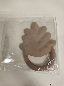 Грызунок Sebra "Лист", дымчатая роза (уцененный)