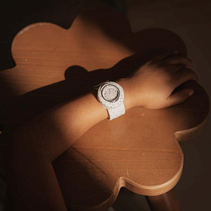 Часы наручные Mrs. Ertha "Unique Dots", шоколадная крошка