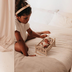 Кукла с кроваткой Mrs. Ertha "Josie Flower Buds", мириада цветов, 20 см