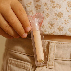 Блеск для губ с ароматом клубники Mrs. Ertha "Glimmies Vegan Sparkle Vanilla", перламутровая ваниль