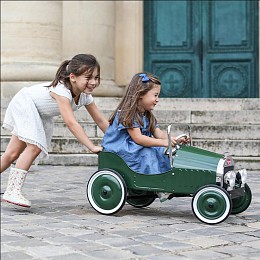 Детская педальная ретро машинка Baghera, зеленая