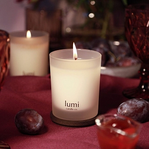 Свеча матовая Lumi Candle "Velvet plum"